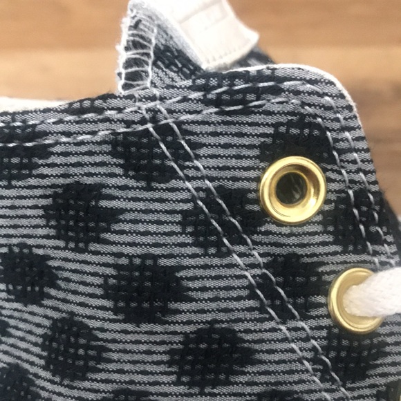 CONVERSE CTAS 70 HIGH TOP BRAND NEW - Picture 9 of 15